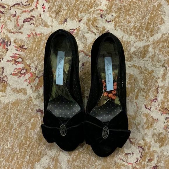 Paul Smith velvet peep toe heels - Picture 2 of 11